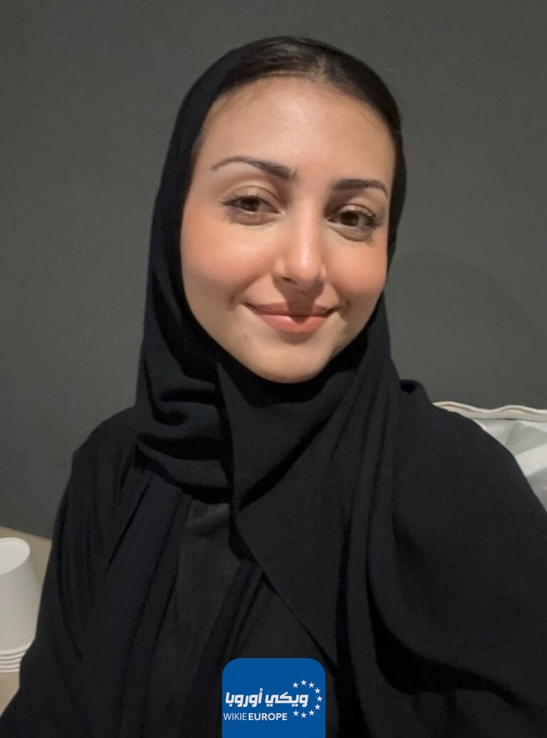 تغريم مشهورة بمبلغ 100 ألف ريال