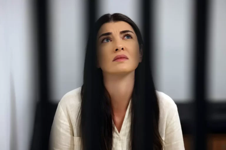 مسلسل الكذبة الحلقة 7 مترجمة